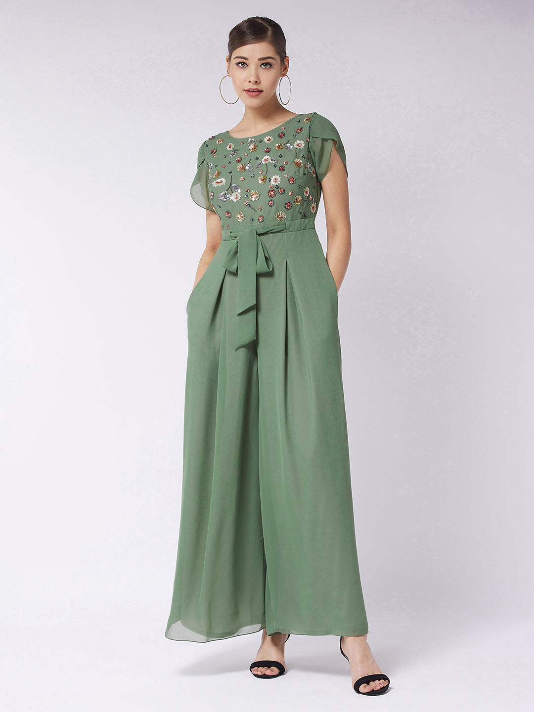 Women's Light Green Round Neck Tulip Sleeve Embroidered Pleated Regular Jumpsuit