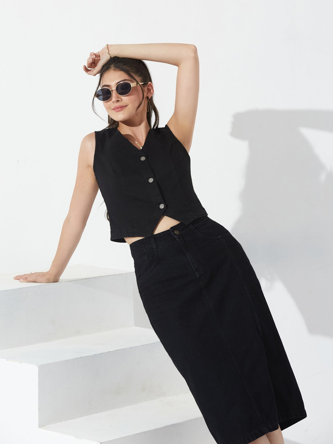 Black V Neck Sleeveless Solid Waistcoat-Styled Cropped Denim Top for Women