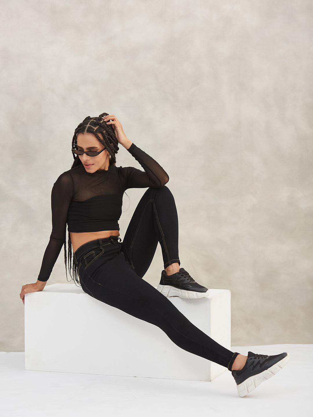 Women's Black Skinny High-Rise Stretchable Denim Jeans