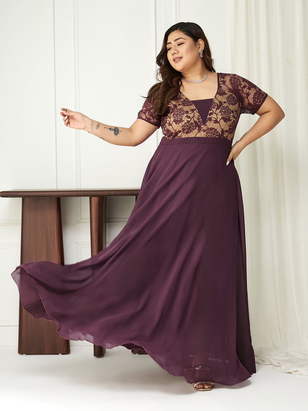 Women's Mauve Square-Neck Raglan-Sleeve Lace Flared Georgette Maxi Dress