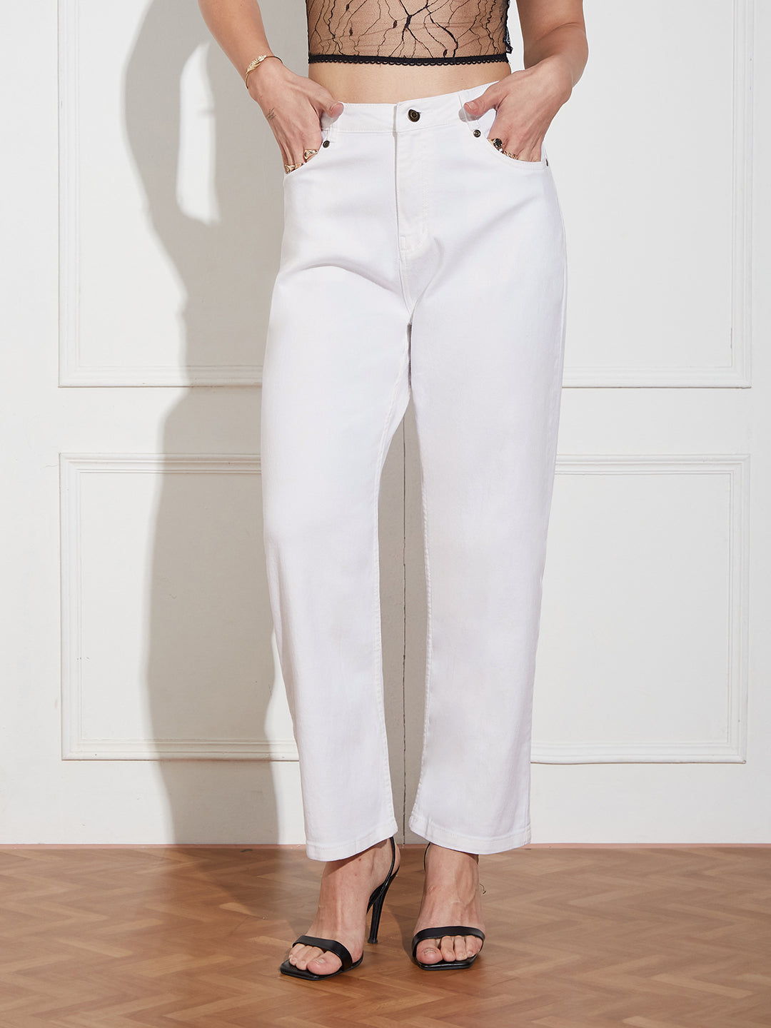Women's White Tapered Mid Rise Clean Look Cropped Stretchable Denim Jeans