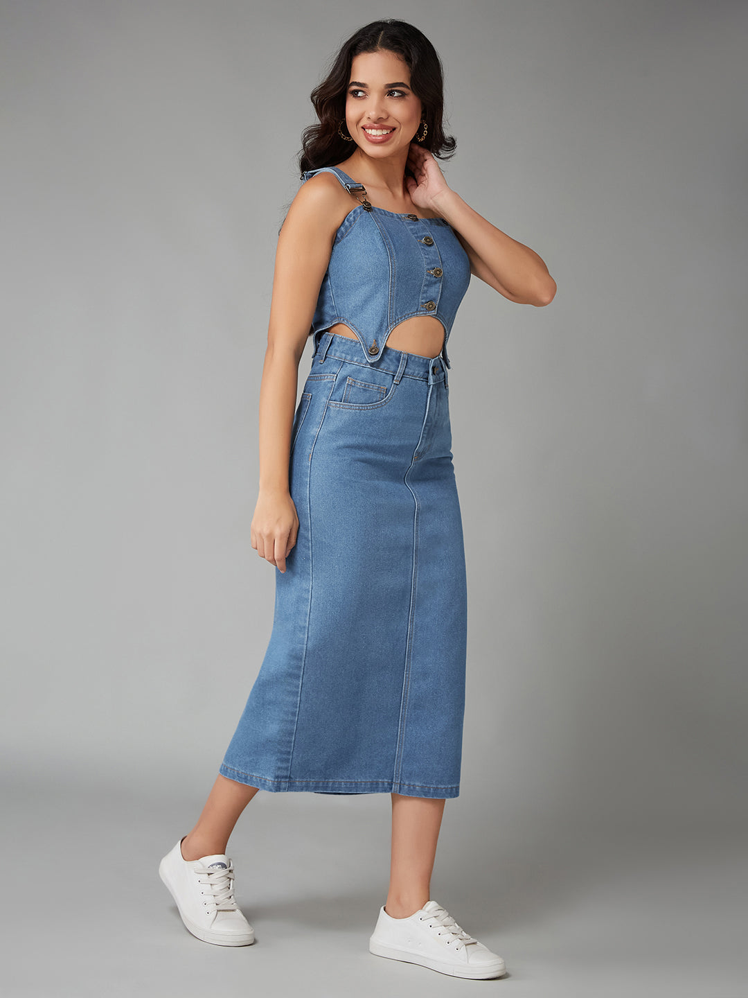 Blue Square Neck Sleeveless Solid Pinafore Detachable Midi Denim Co-Ord Set for Women