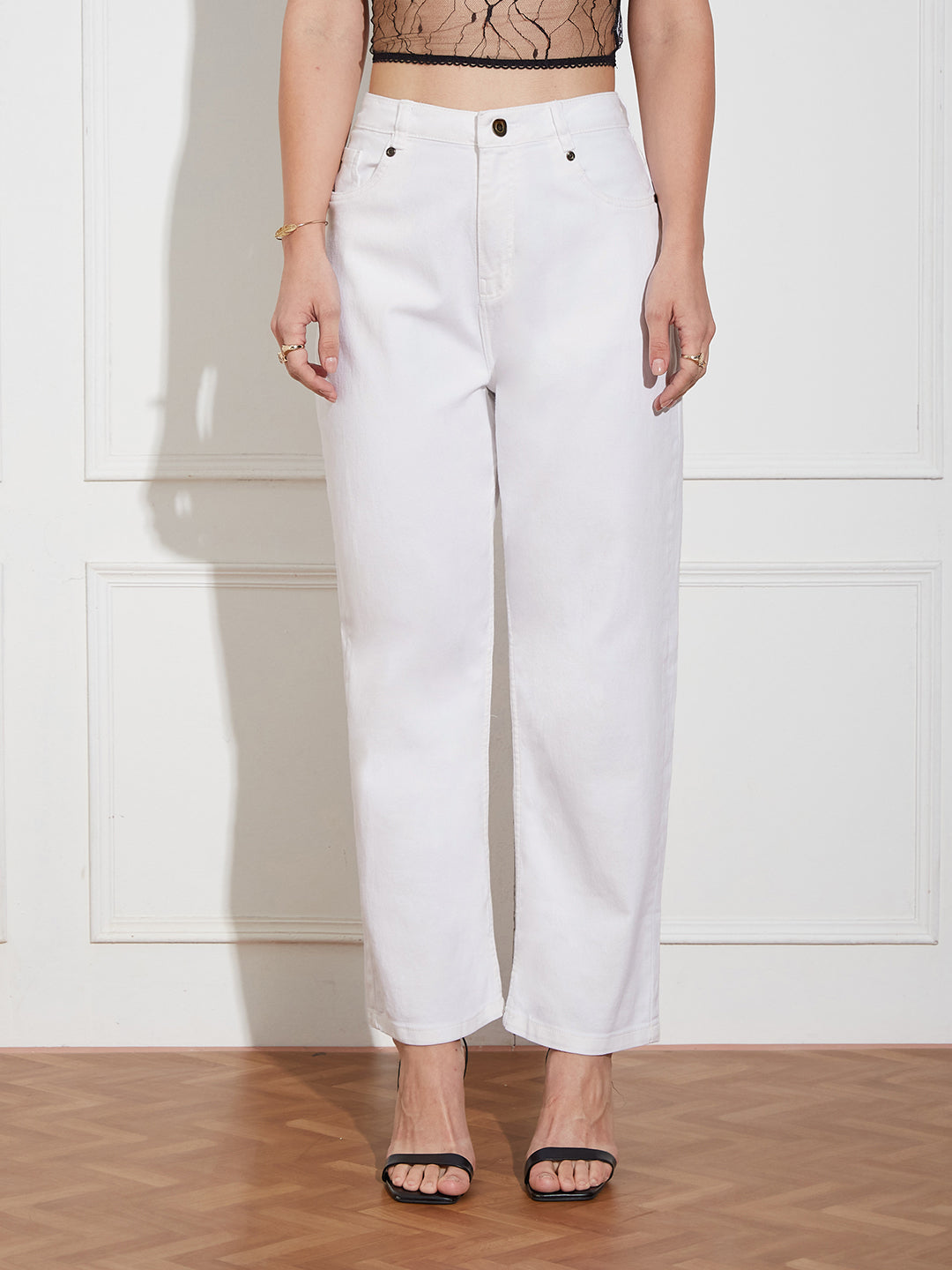 White Tapered Mid Rise Clean Look Cropped Stretchable Denim Jeans for Women