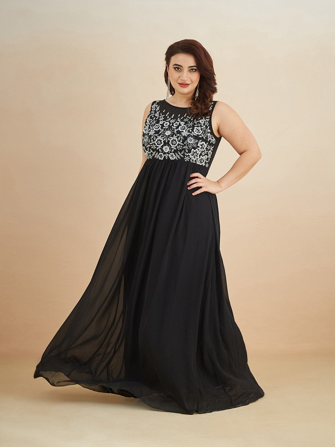 Black Boat Neck Sleeveless Solid Embellished Maxi Dress for Women — Miss Chase A+