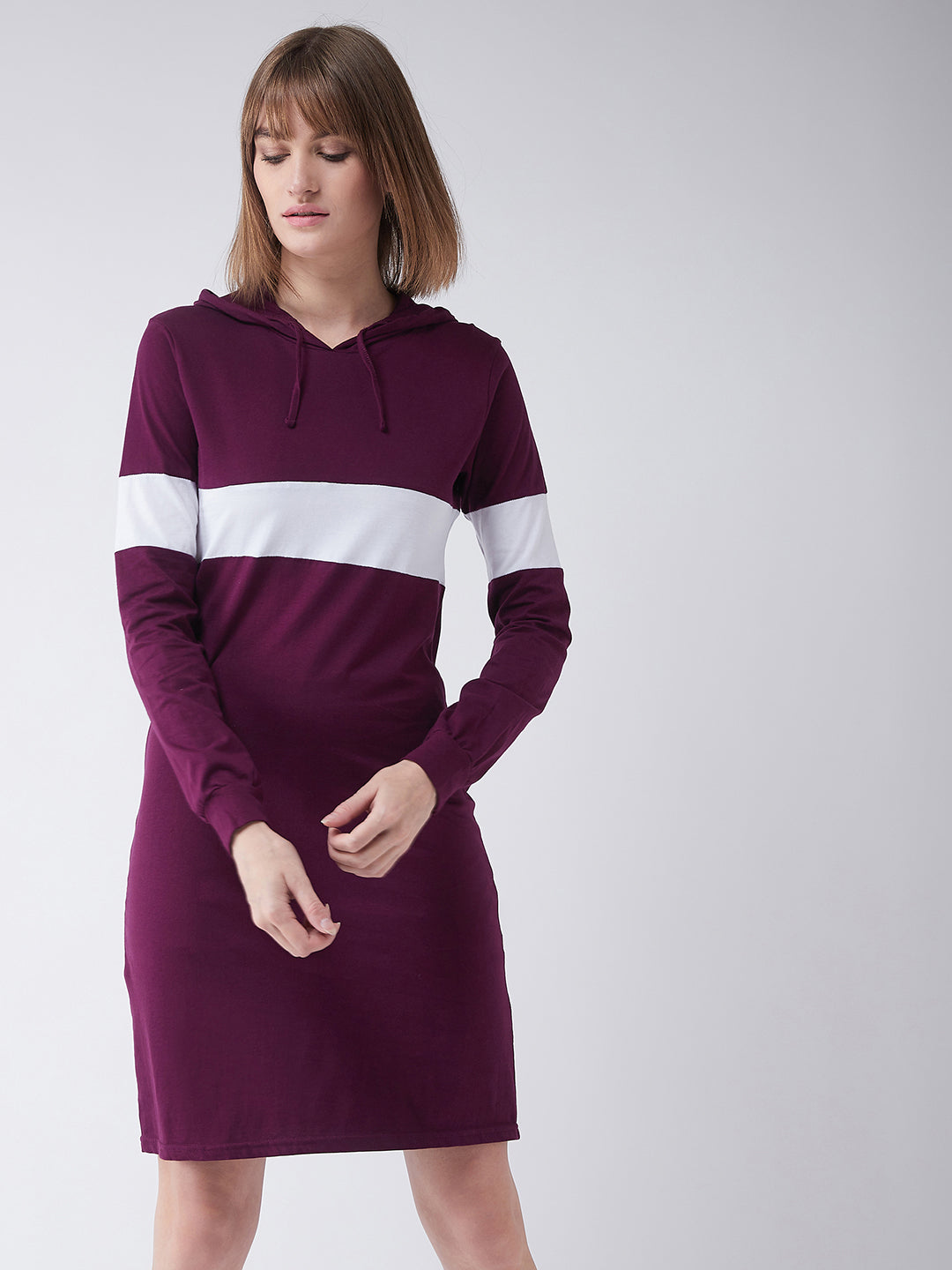 Women's Magenta Round Neck Full Sleeve Solid Knee-Long Hooded Dress