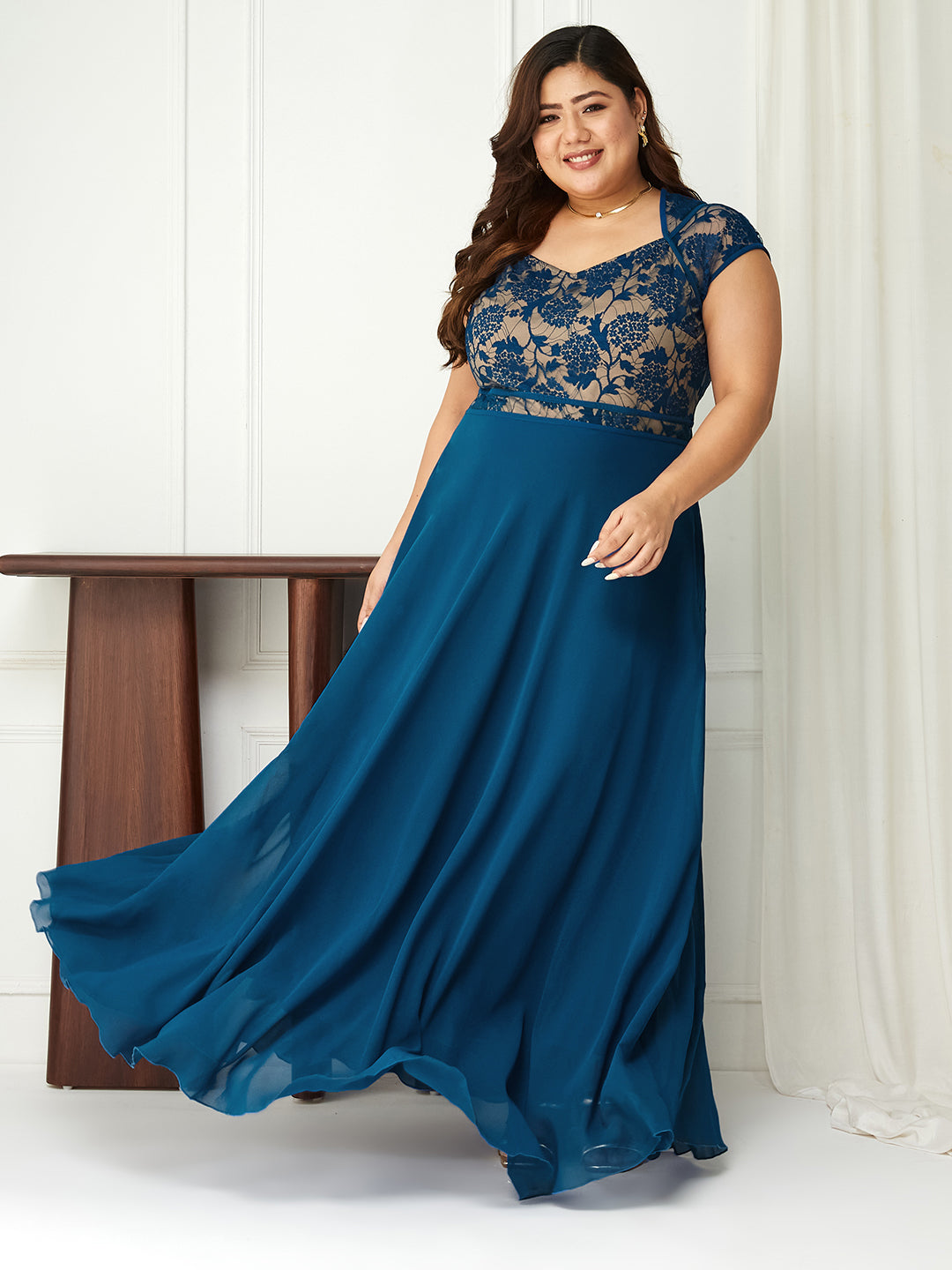 Women's Royal Blue Sweet-Heart Neck Cap-Sleeve Floral Fit & Flare Georgette Maxi Dress