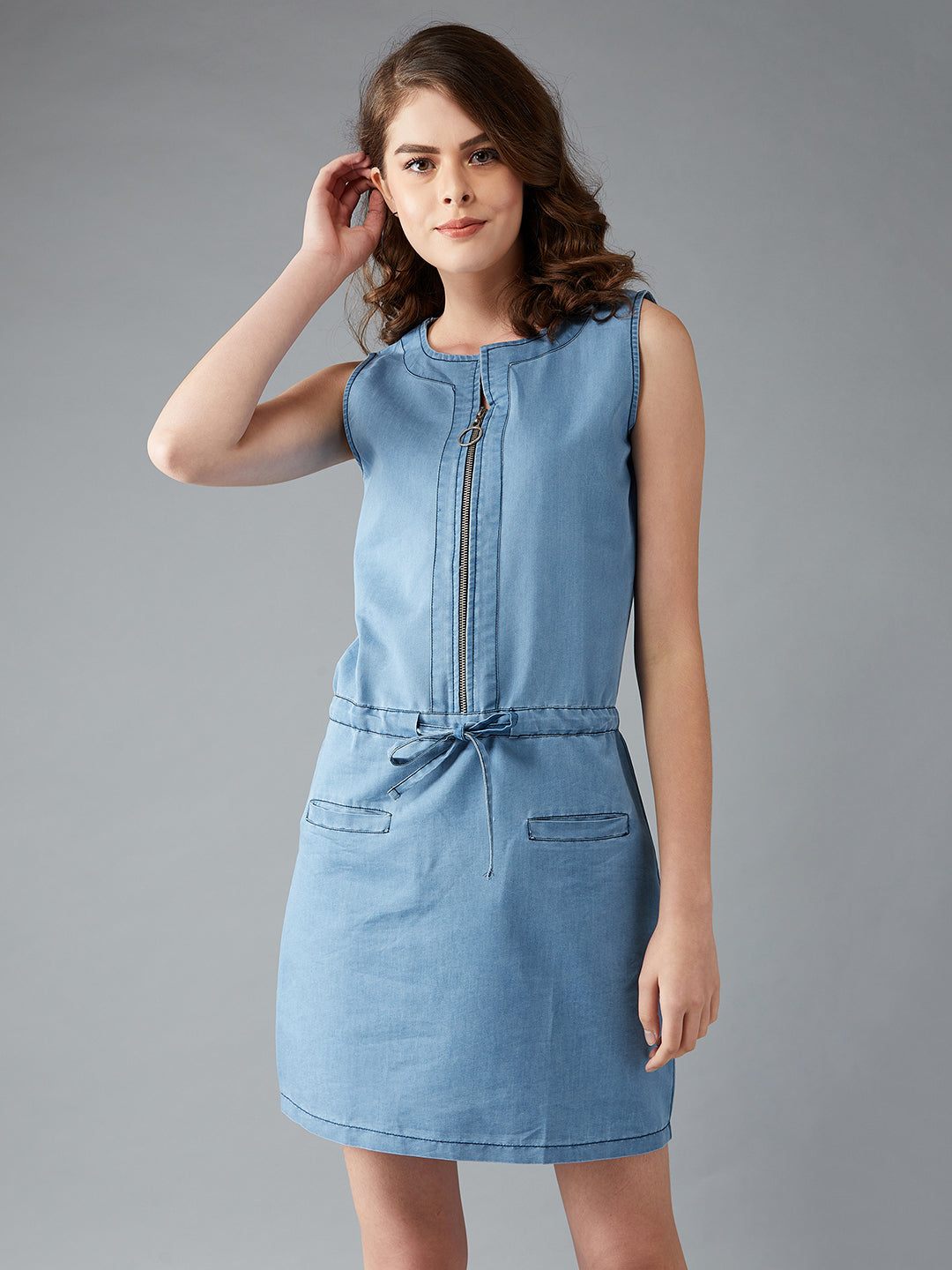 Women's Light Blue Round Neck Sleeveless Denim Solid Mini Shift Dress