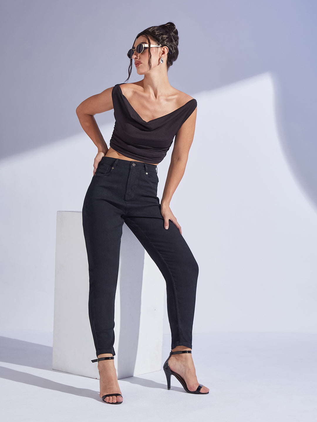 Women's Black High-Rise Regular-Length Stretchable Denim Mom'S Jeans