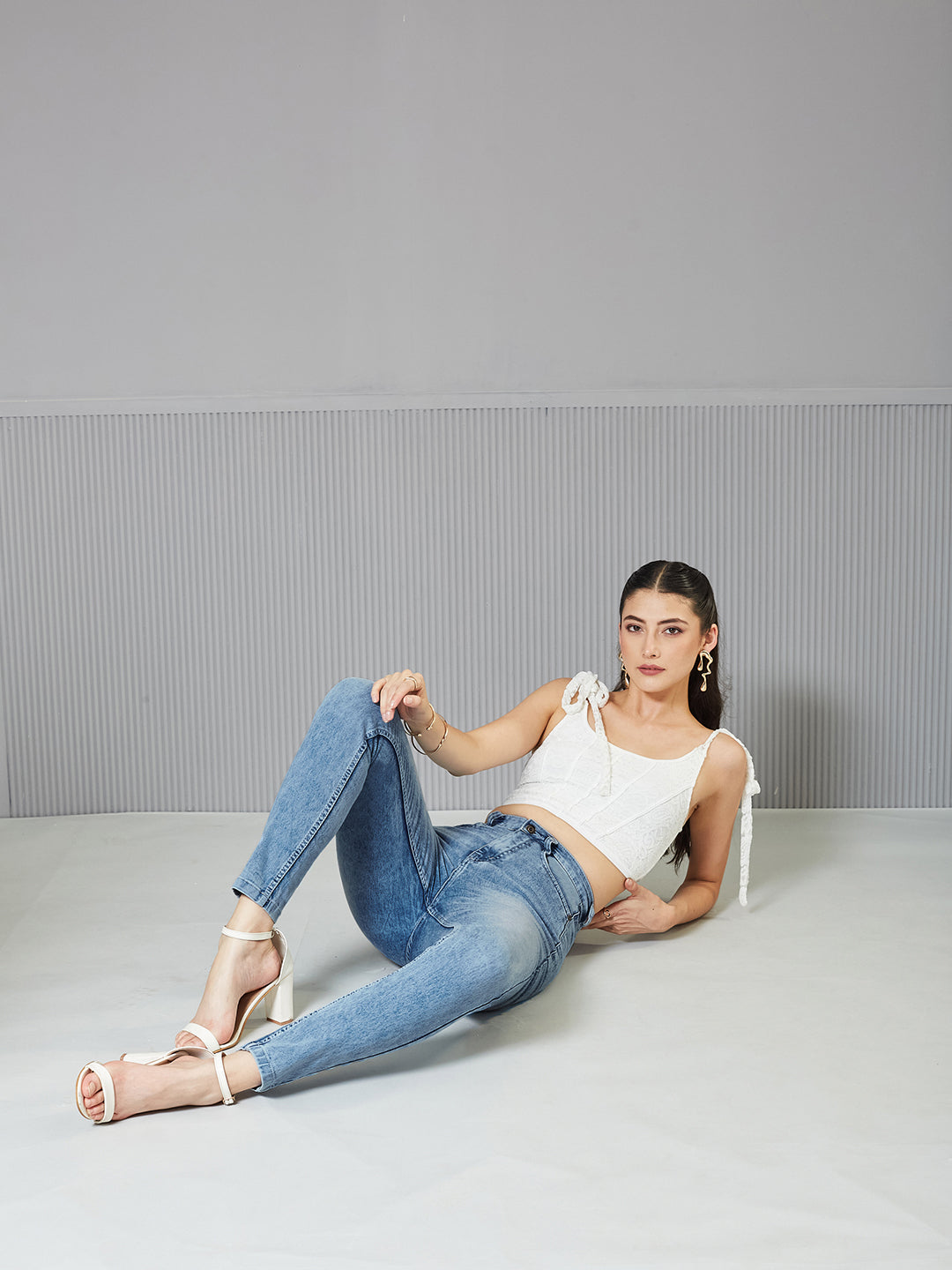 Women's Light Blue Slim Fit High-Rise  Light Wash Denim Stretchable Jeans