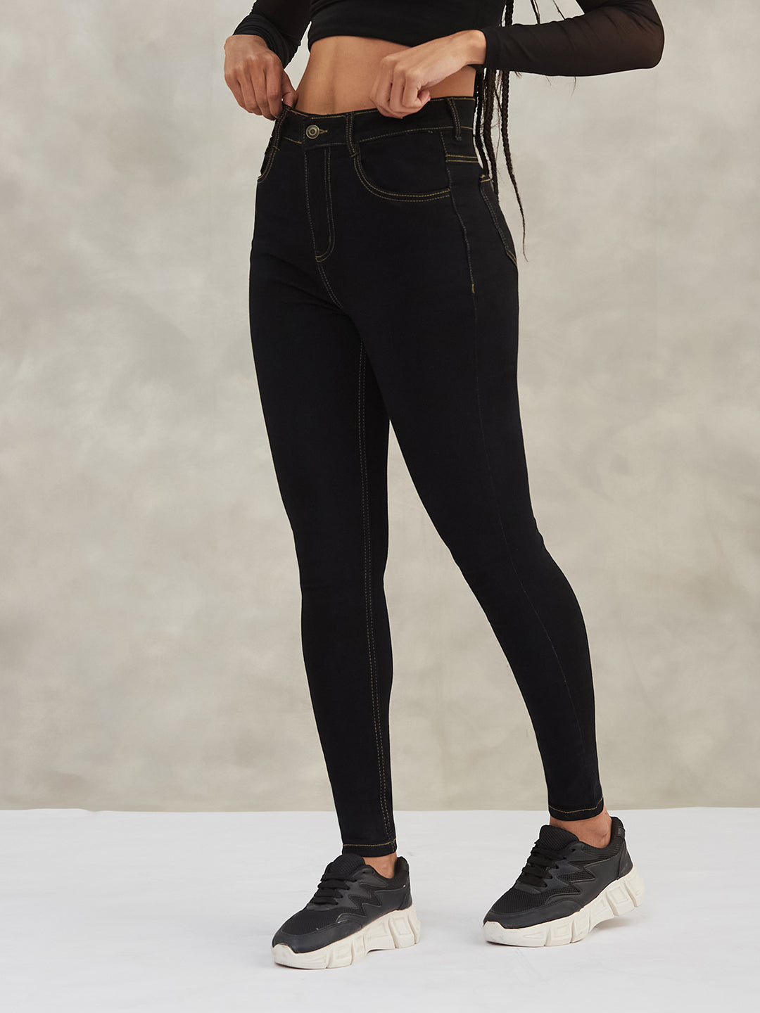 Women's Black Skinny High-Rise Stretchable Denim Jeans