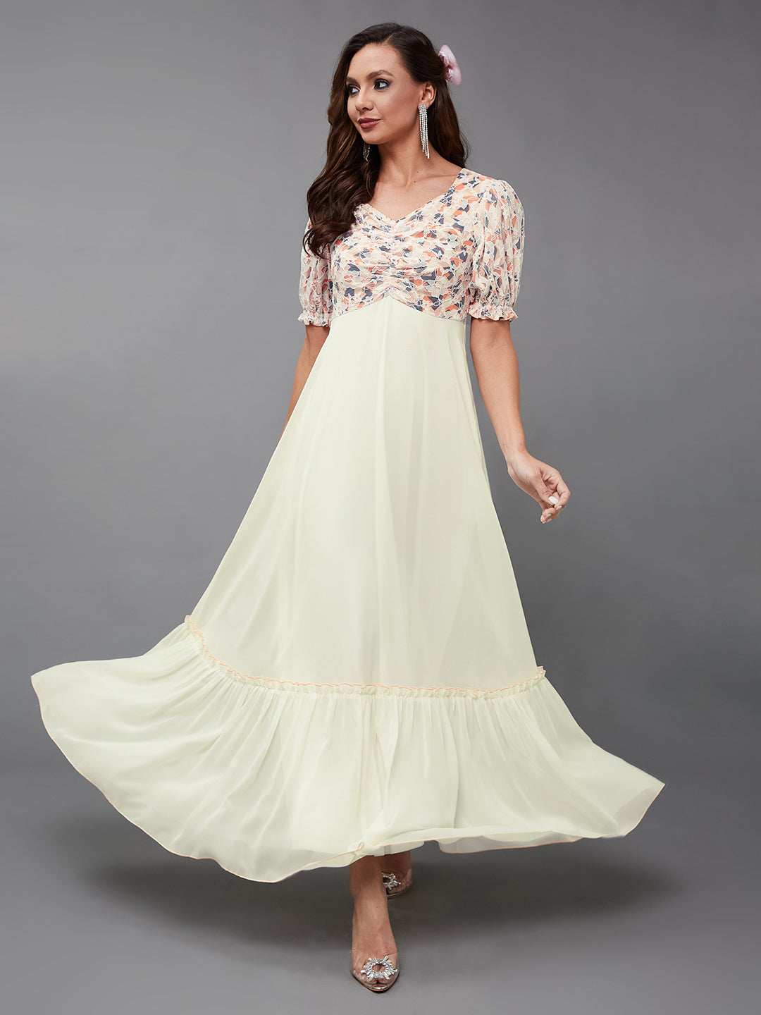 Women's Multicolored-Base-Off White Sweetheart-Neck Puff-Sleeve Geometric Ruching Georgette Maxi Dress