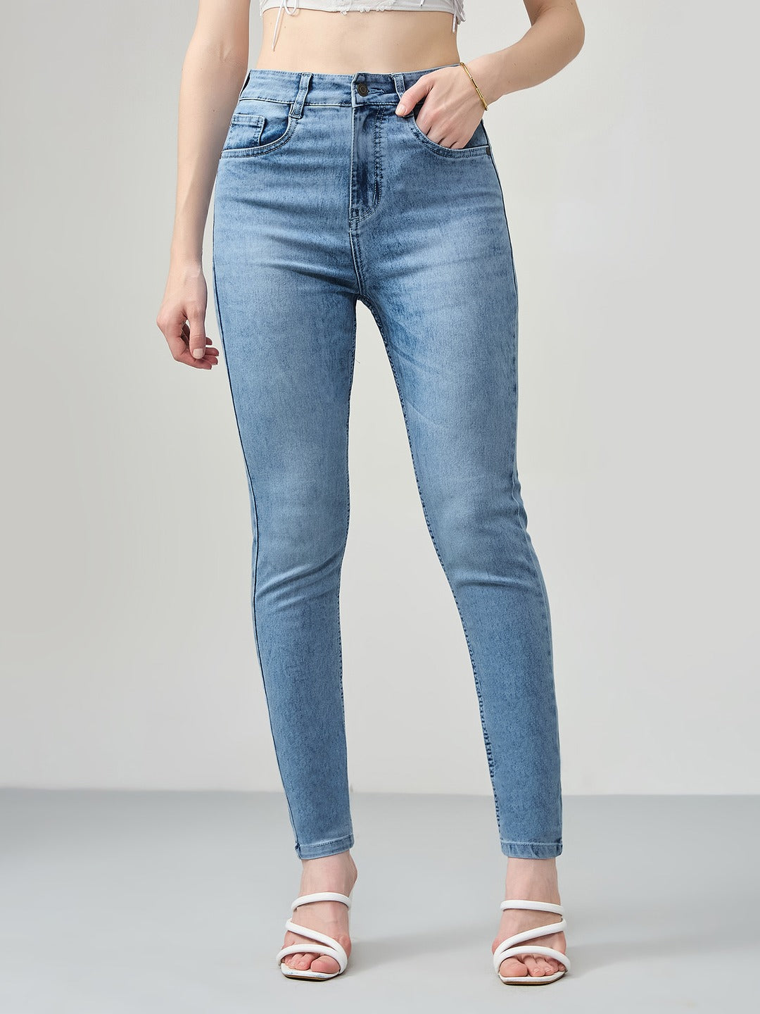 Light Blue Slim Fit high-rise Light Wash Denim Stretchable Jeans for Women