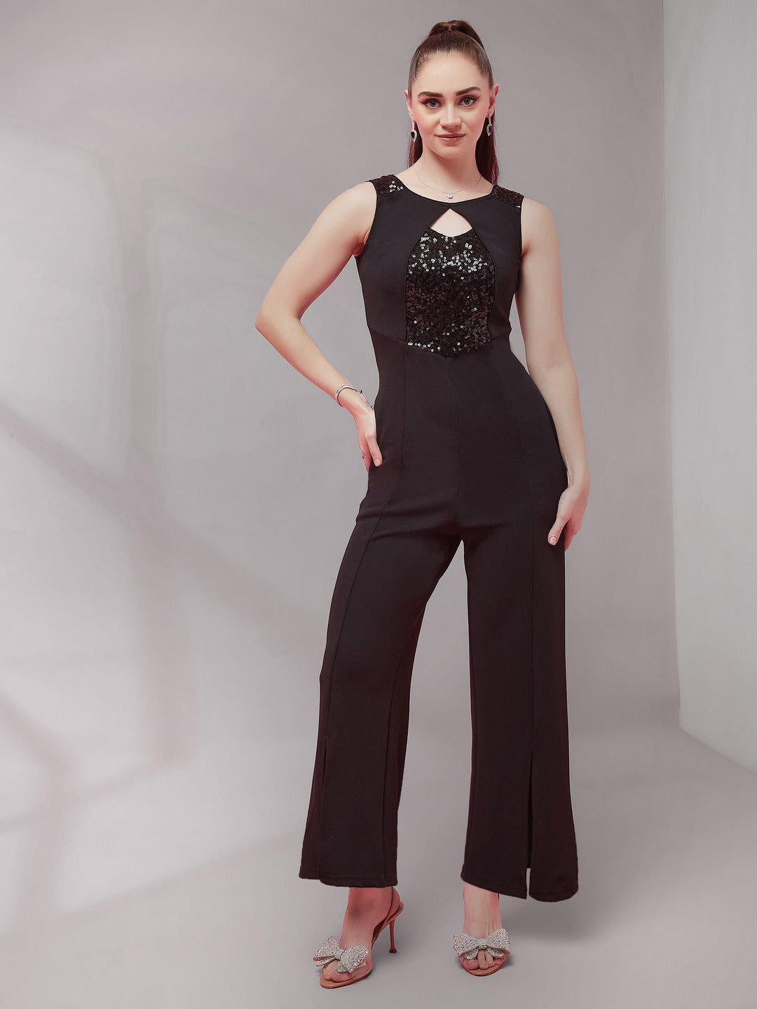 Black Embellished Sweet-heart neck Sleeveless Side Pocketed Polyester Panelled Regular Jumpsuit for Women