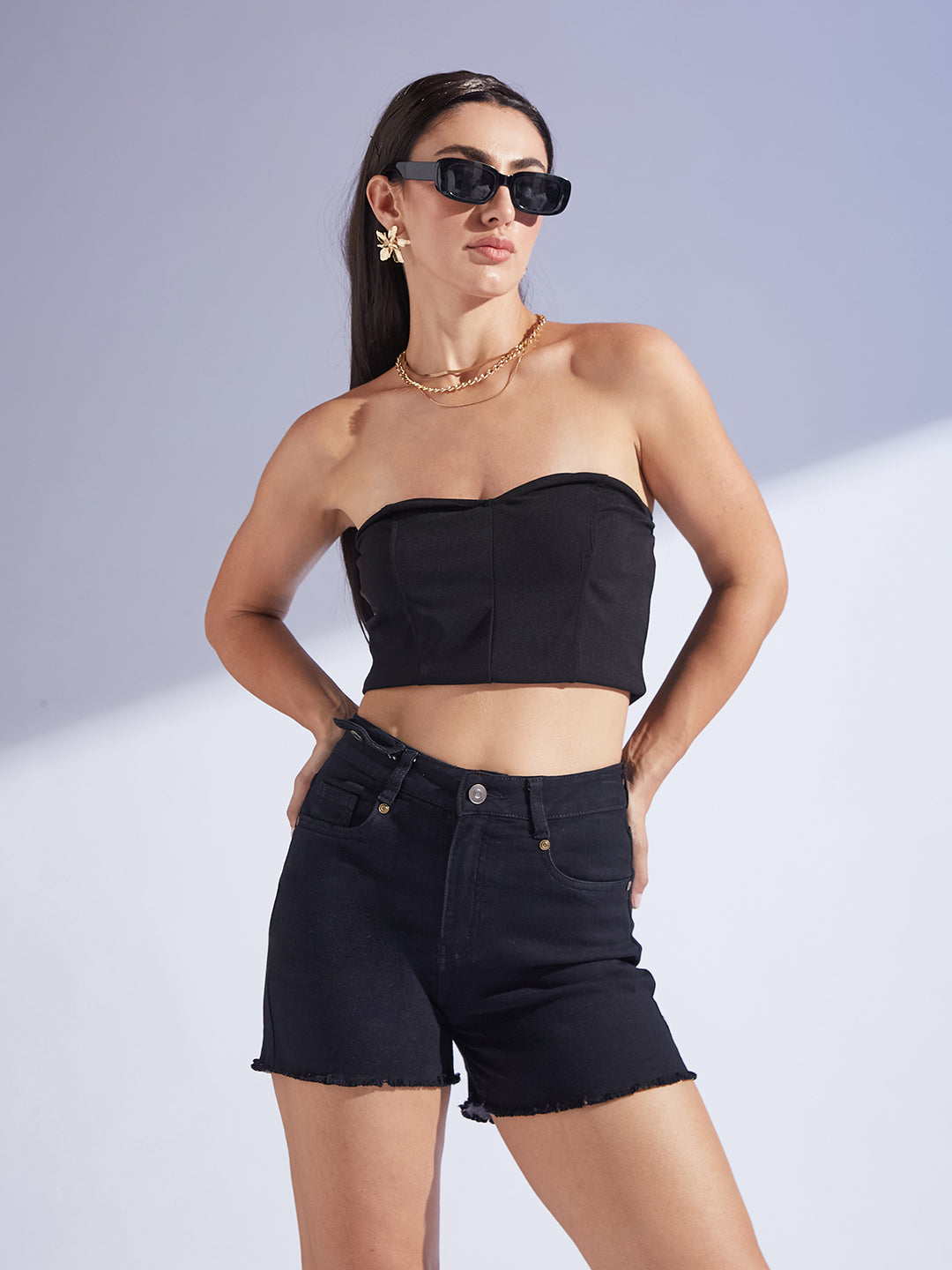 Women's Black Relaxed Fit High Rise Clean Look Regular Length Stretchable Denim Shorts