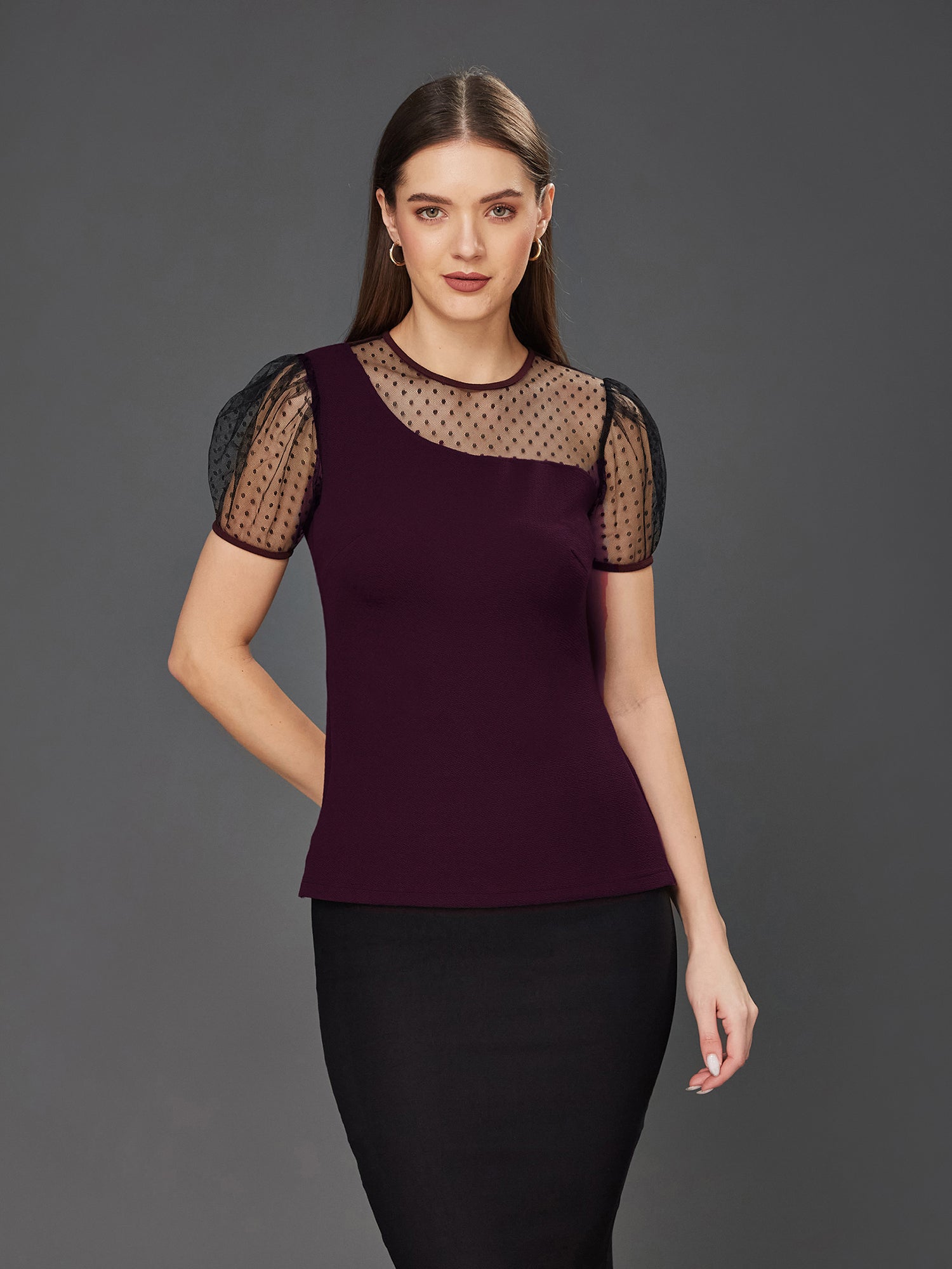 Crease Ease Women's Dark Purple & Black Solid Round Neck Short Sleeve Relaxed Fit Regular Top