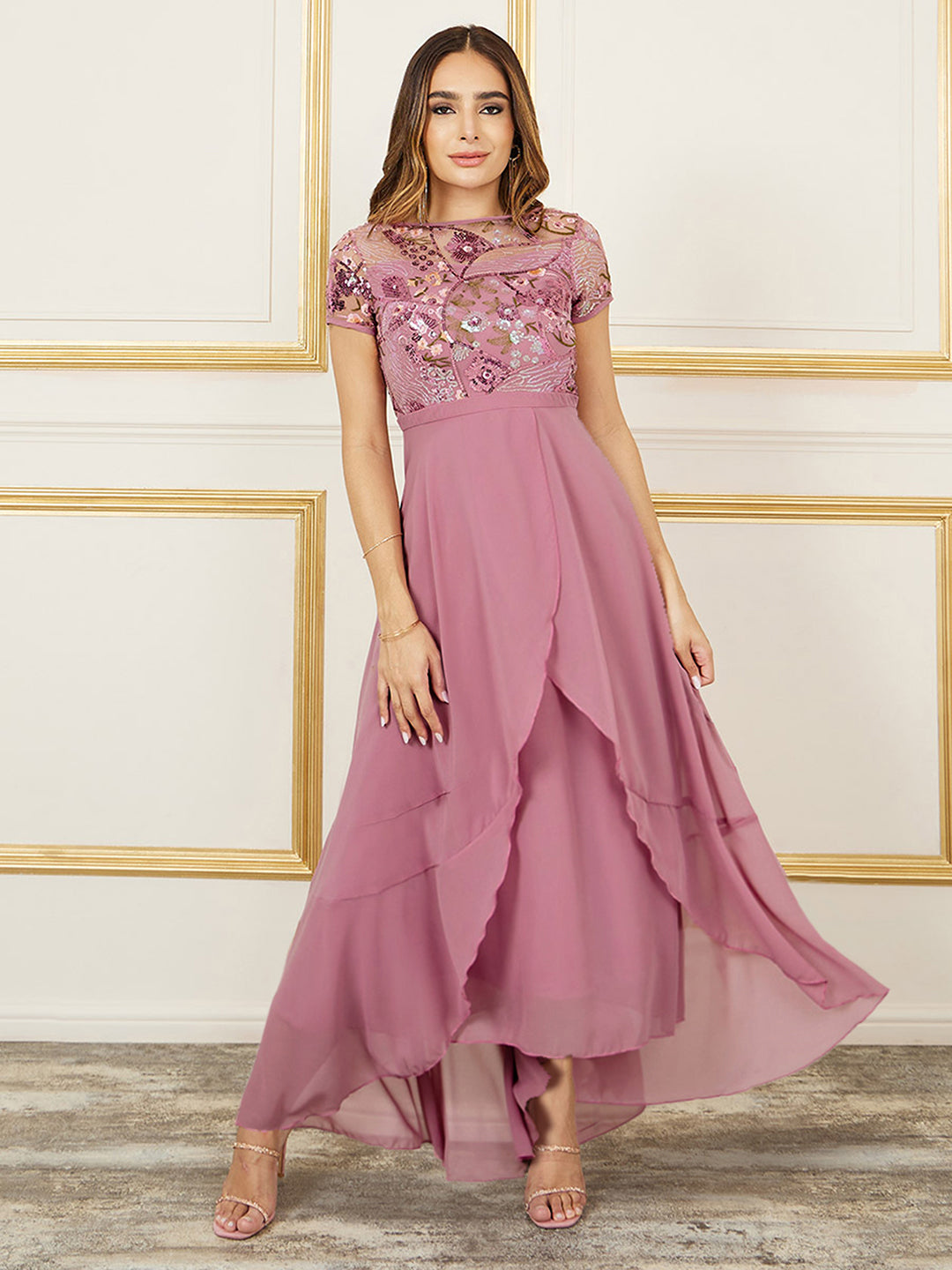 Women's Multicolored-Base-Dusty Lavender Round-Neck Short Sleeve Floral Layered Georgette Midi Dress