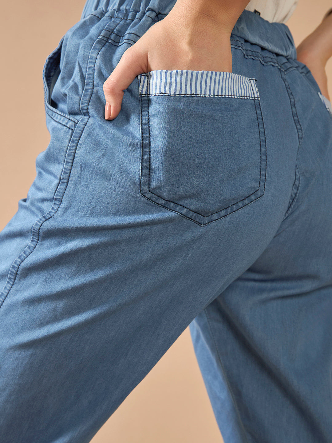Women's Blue High-Rise Clean-Look Solid Cropped Striped Detailing Denim Joggers