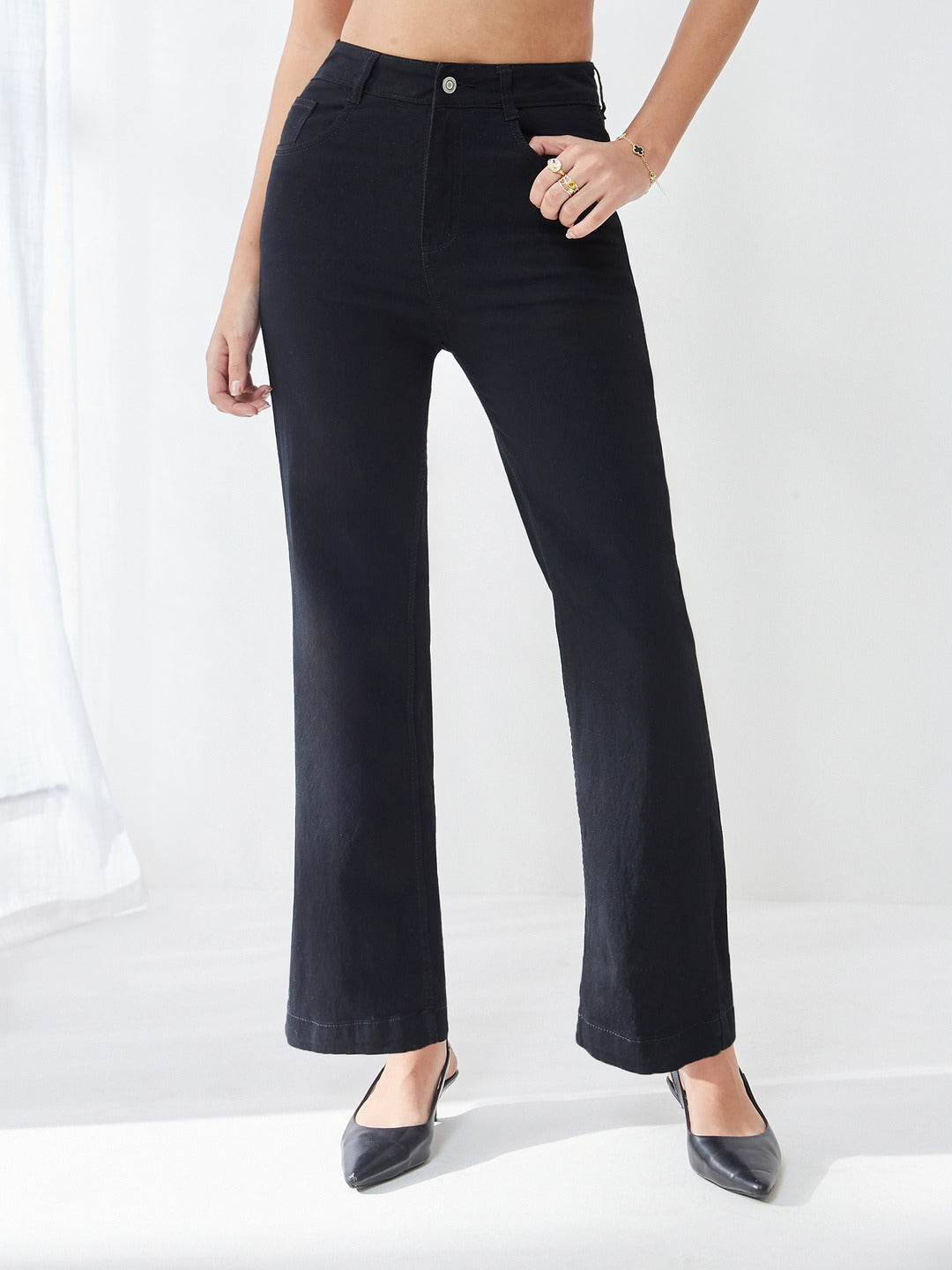Black Straight High Rise Stretchable Denim Jeans for Women