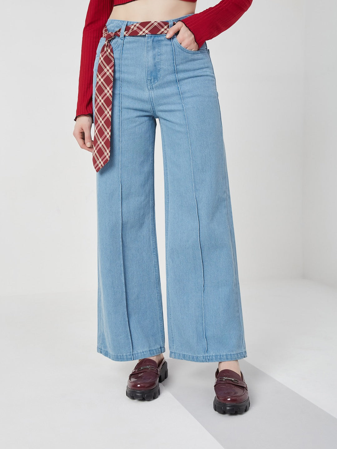 Light Blue Straight-Fit with detachable trendy semi formal contrast necktie cotton buffalo checks design scarf waist belt High-Rise Non-Stretchable Denim Jeans for Women
