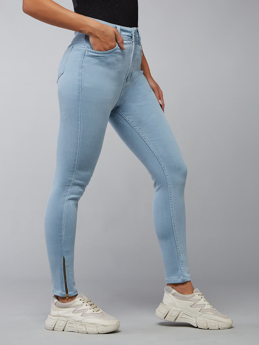 Women's Light Blue Skinny High-Rise Distressed Cropped Denim Jeans