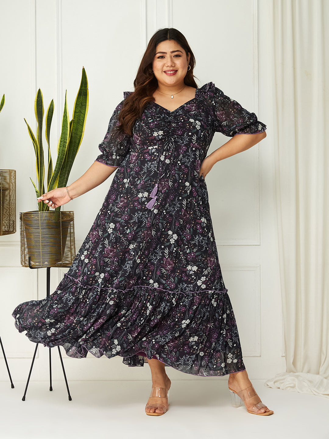 Women's Multicolored-Base-Black Sweetheart-Neck Puffed Sleeve Floral Ruching Georgette Maxi Dress