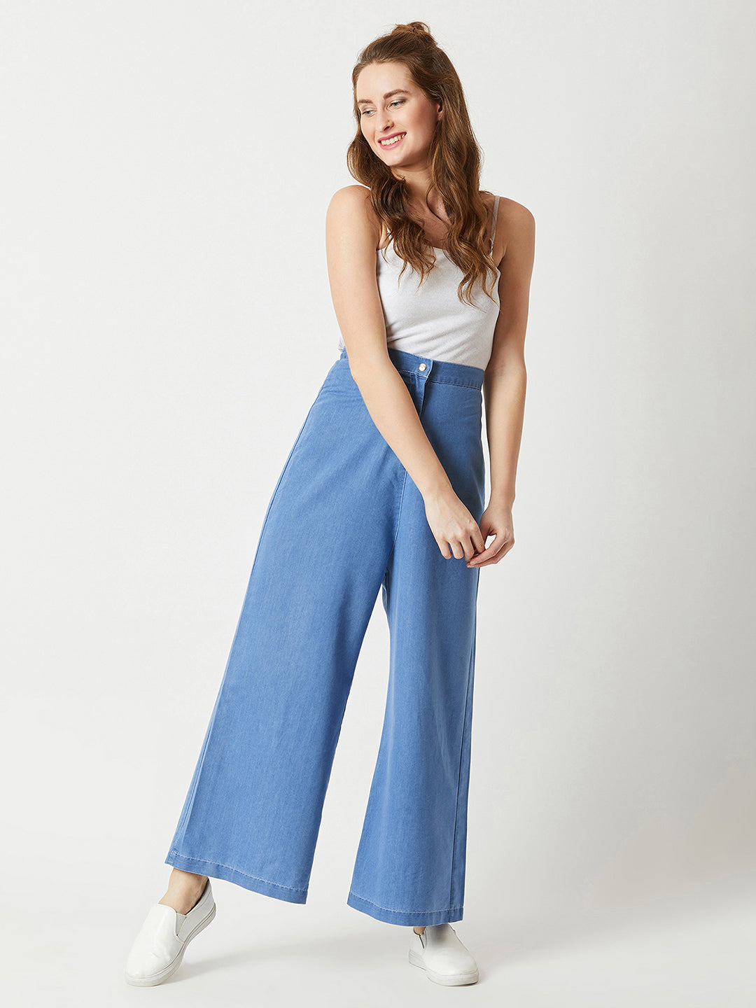 Women's Blue Flared Wide-Leg High Rise Clean Look Regular Length Non Stretchable Light Weight Denim Pants