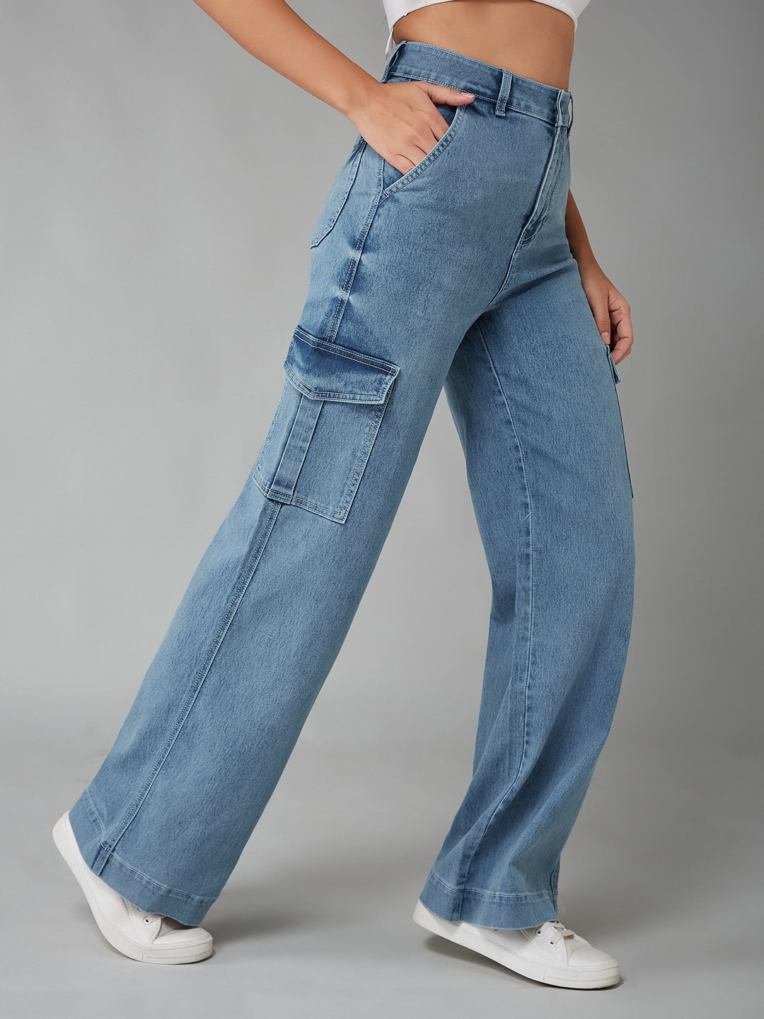 Women's Light Blue Wide-Leg High-Rise Clean-Look Regular-Length Stretchable Flared Cargo Style Denim Jeans