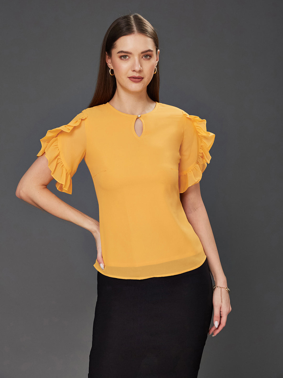 Women's Mustard Solid Round Neck Half Sleeve Relaxed Fit Regular Top