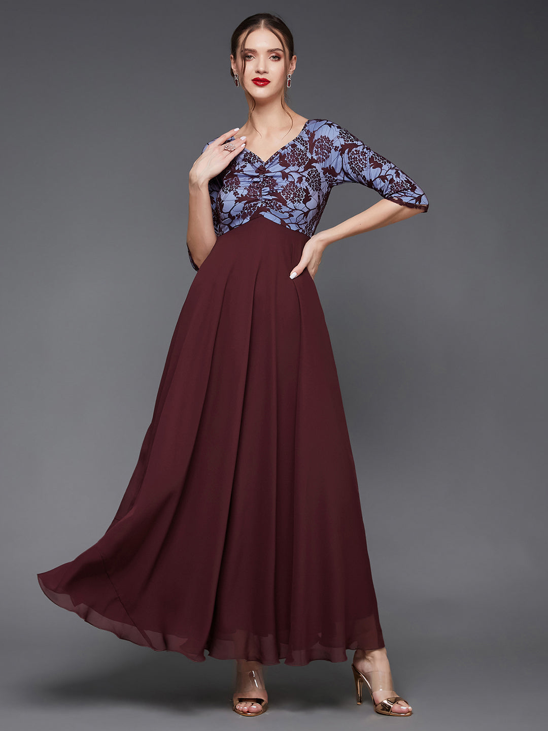 Women's Wine Sweet heart neck 3/4 Sleeve Self Design Fit & Flare Maxi Dress