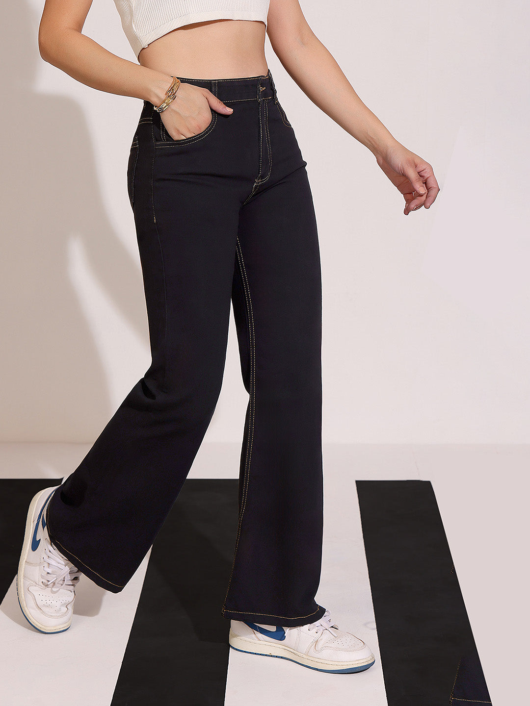 Women's Black Bootcut High-Rise Clean-Look Regular-Length Stretchable Denim Jeans