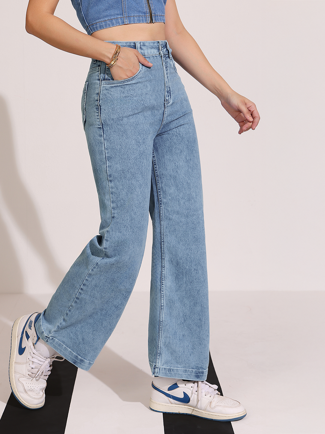 Women's Light Blue Wide-Leg High Rise Clean Look Regular Stretchable Denim Jeans