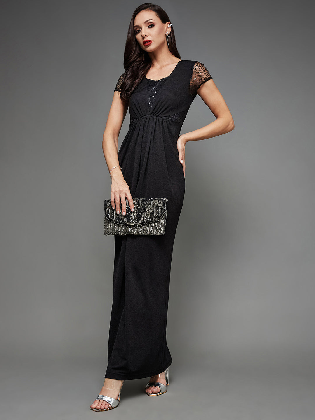 Women's Black Sweet-Heart Neck Short Sleeve Embellished Gathered Maxi Dress