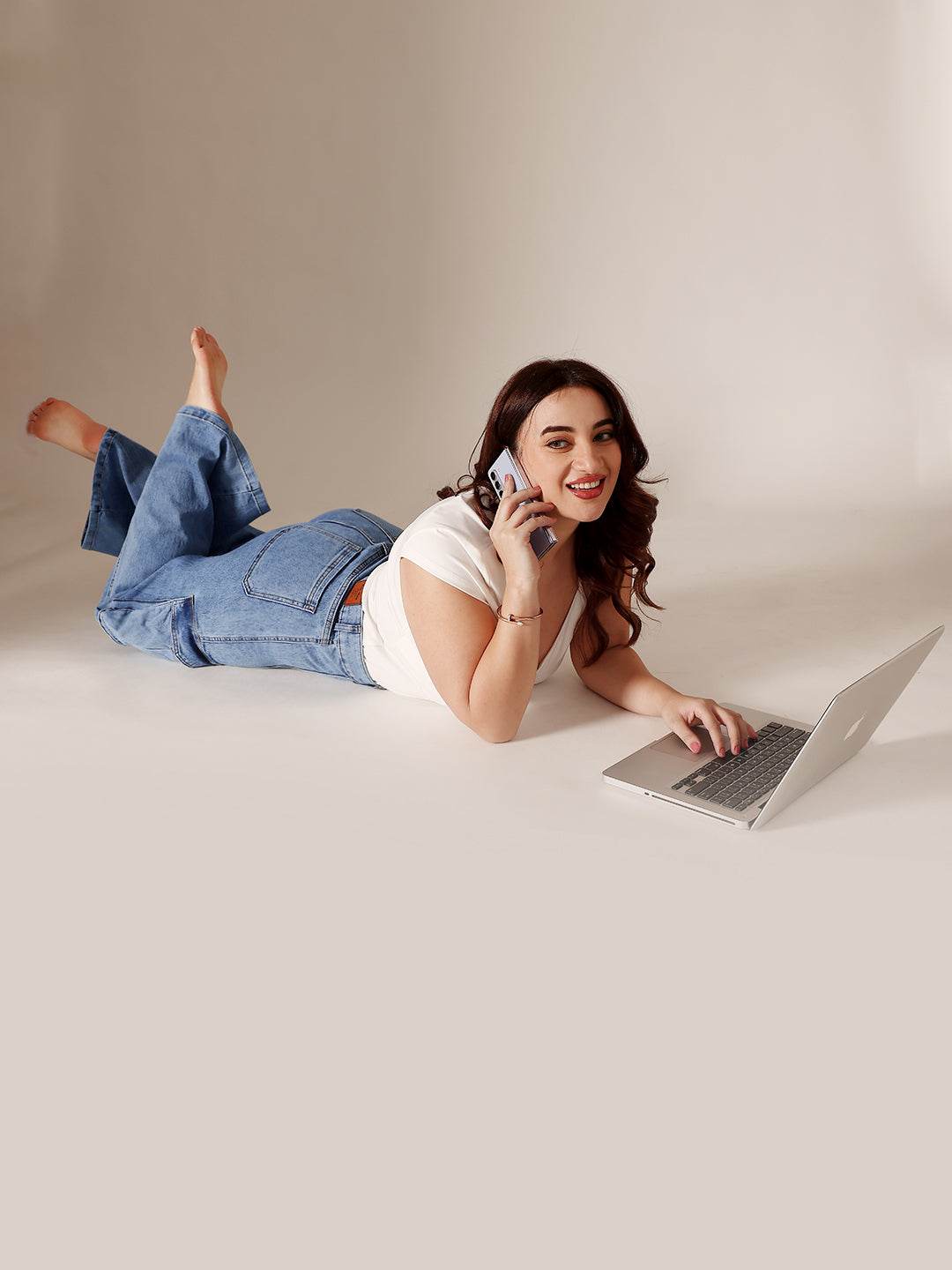 Blue Wide-Leg High-Rise Clean-Look Regular-Length Stretchable Patch-Pocketed Denim Jeans for Women