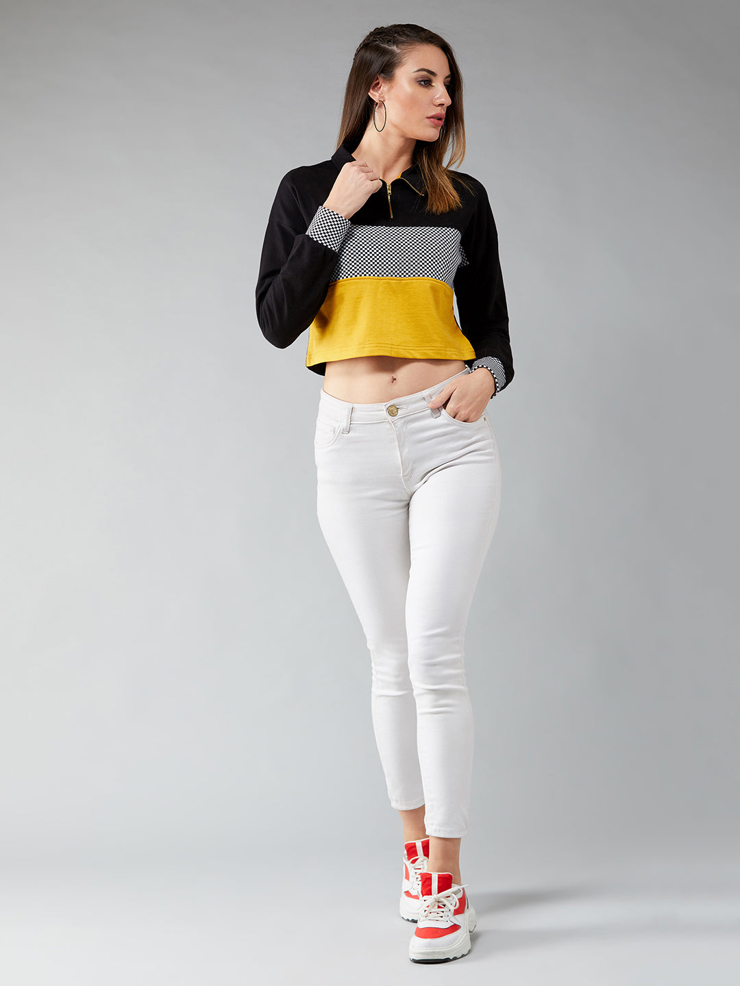 Women's Multicolor-Base Black Round Neck Full Sleeves Ribbed Checkered Boxy Crop Color-blocked Sweatshirt