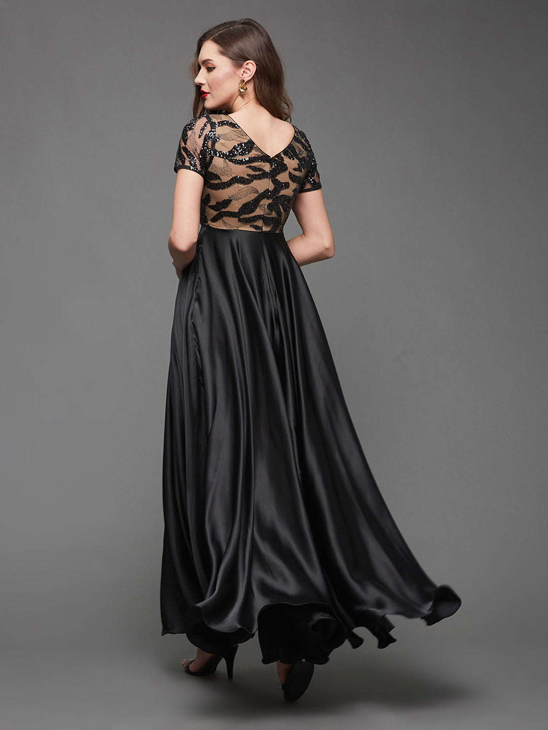 Black Boat-Neck Short-Sleeve Abstract Fit & Flare Satin Maxi Dress for Women