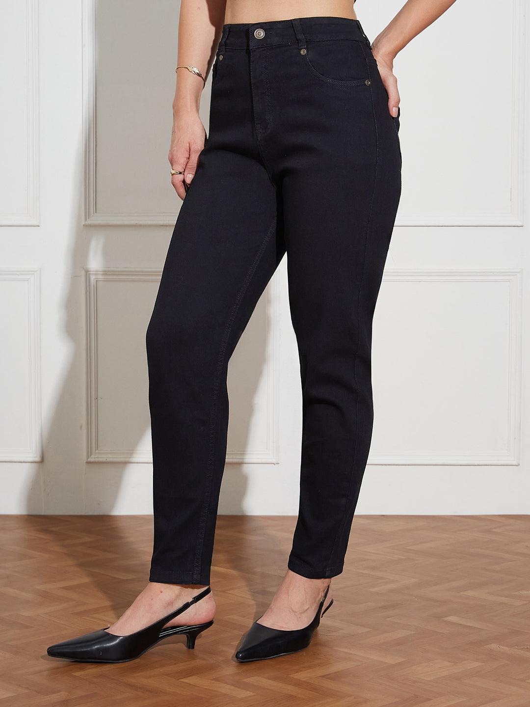 Black High Rise Clean Look Regular-Length Stretchable Denim Mom Jeans for Women