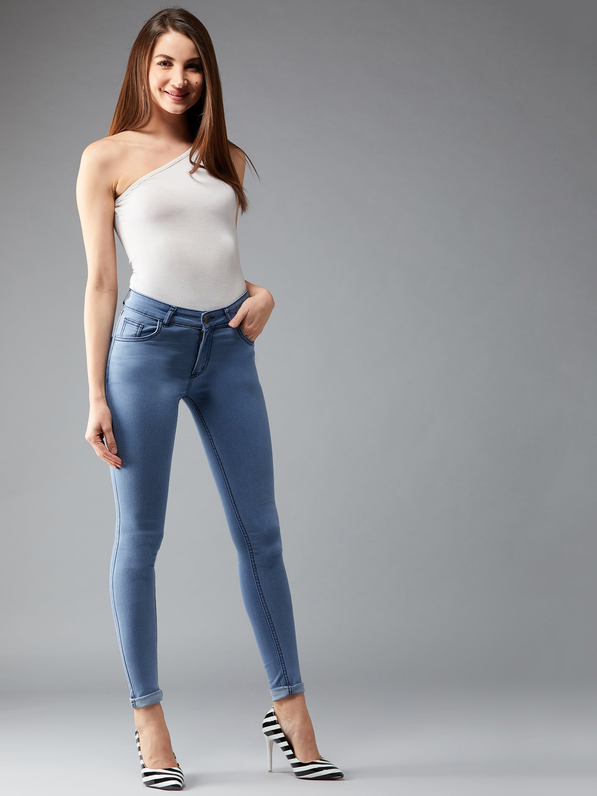 Women's Light Blue Skinny Mid Rise Regular Length Clean Look Denim Stretchable Jeans