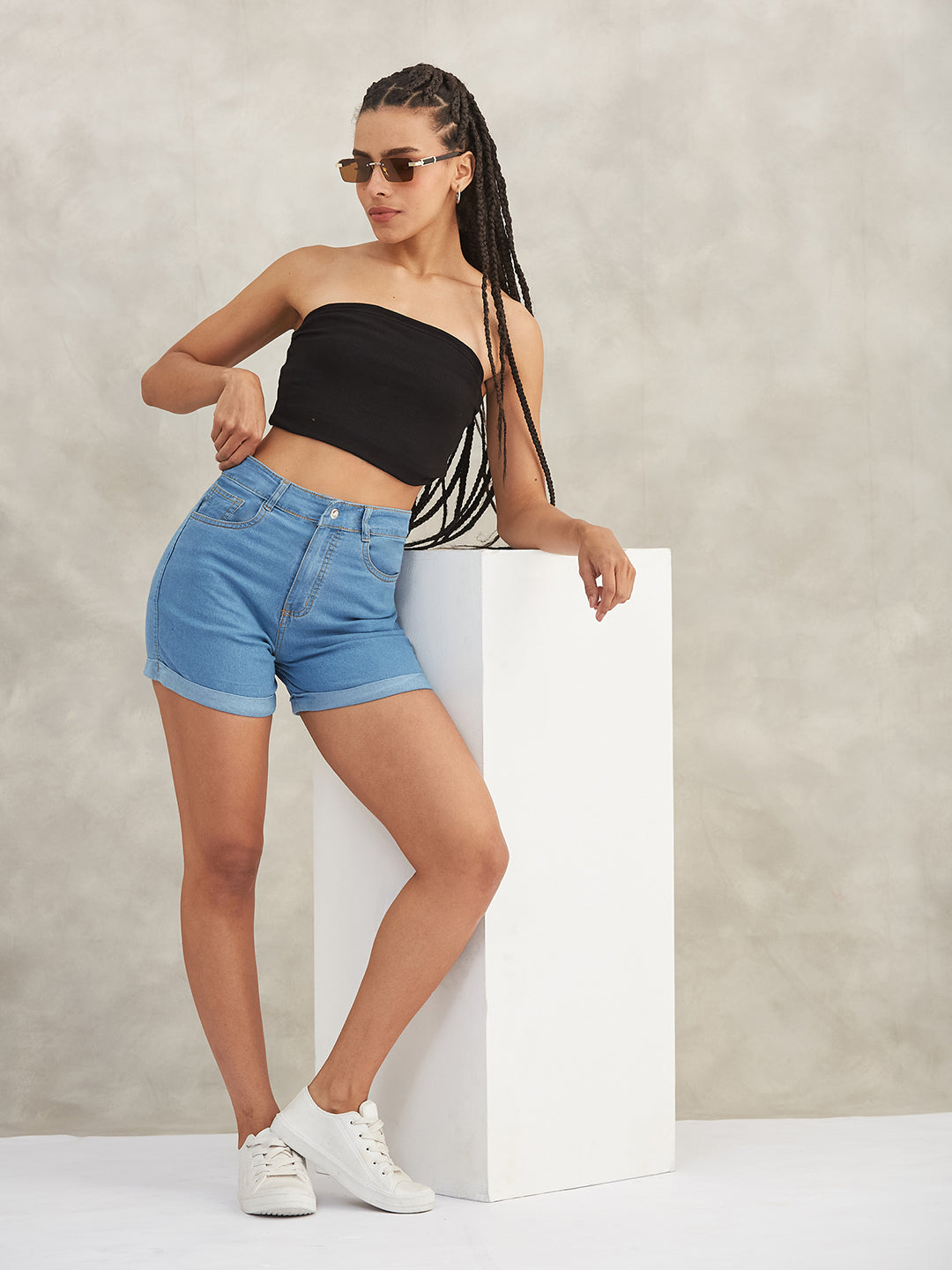 Women's Blue Relaxed-Fit Mid-Rise Denim Shorts