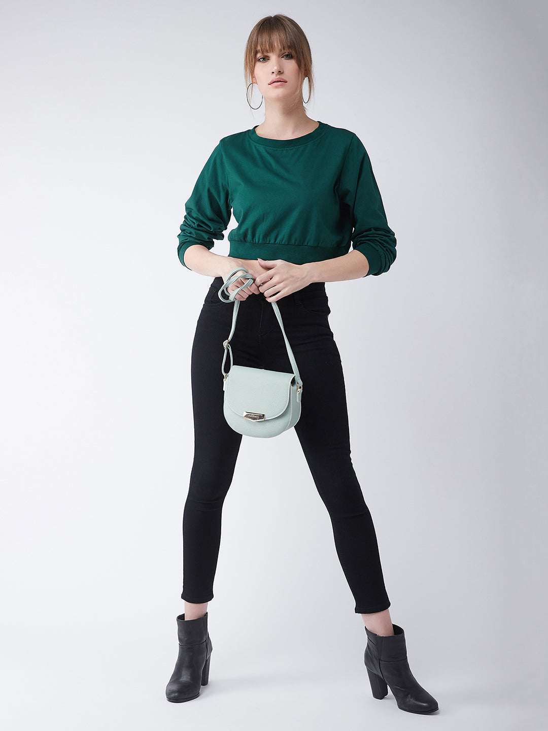 Women's Green Round Neck Full Sleeves Solid Crop Top