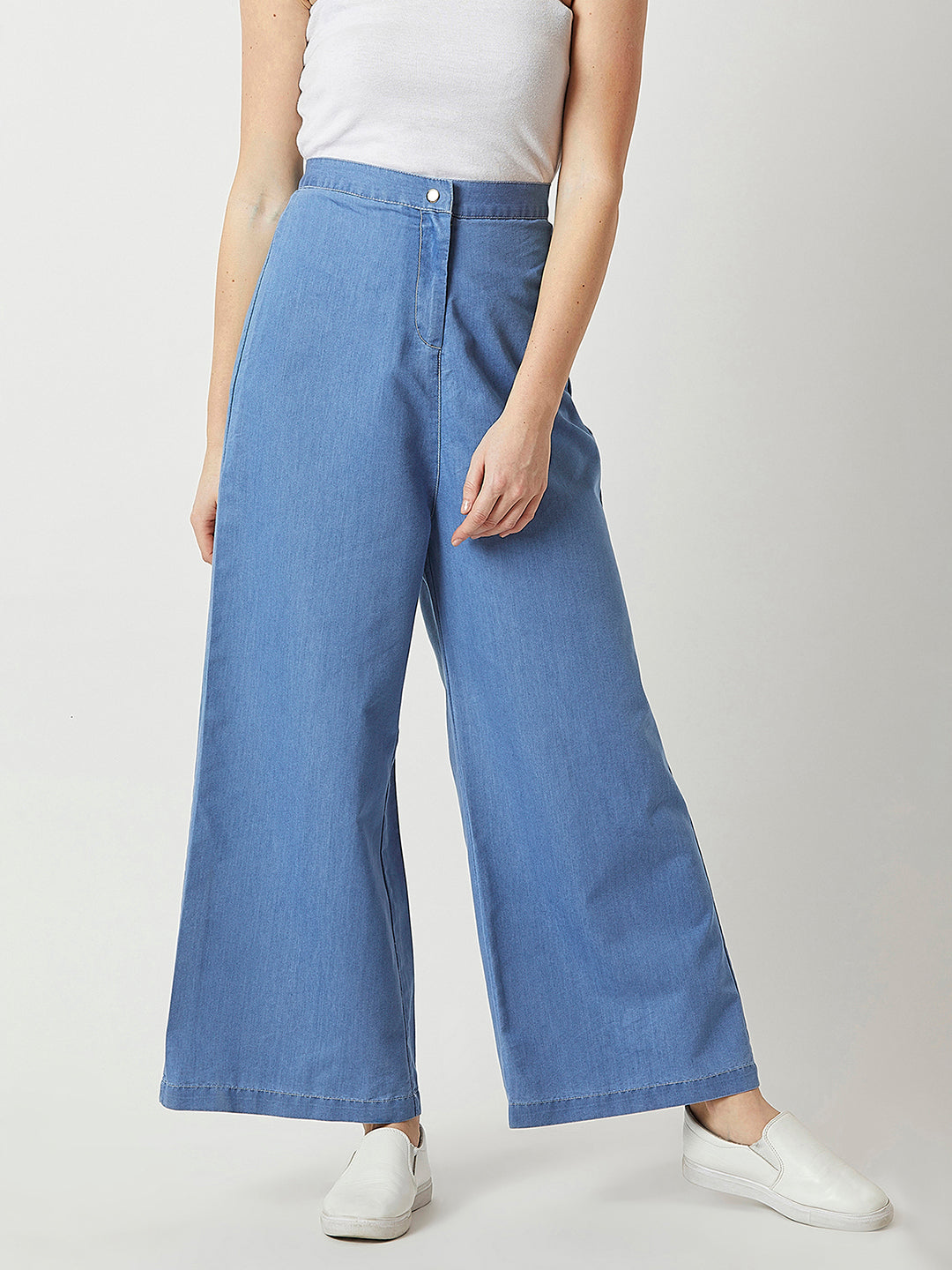 Women's Blue Flared Wide-Leg High Rise Clean Look Regular Length Non Stretchable Light Weight Denim Pants