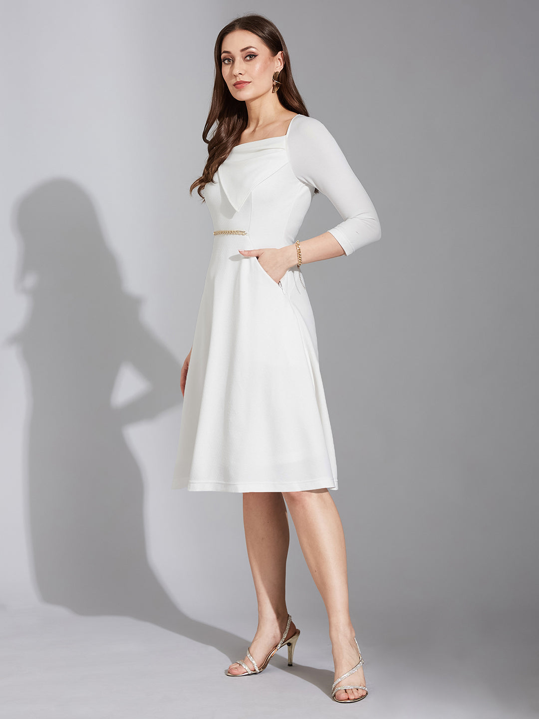 Women's Off White Solid Square Neck Raglan Sleeves Side Pocketed Fit and Flare Knee-Length Dress