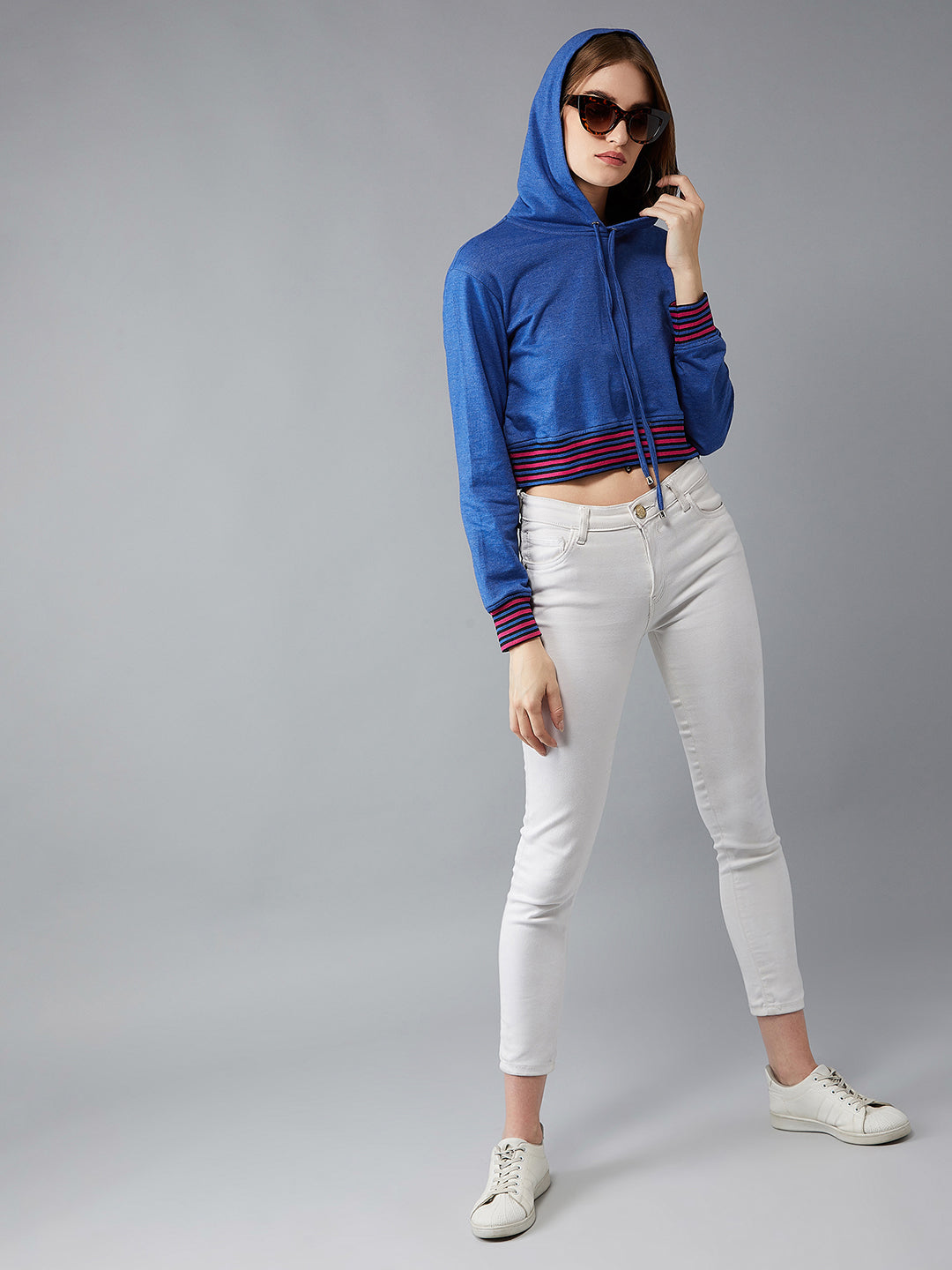 Women's Azure Blue Round Neck Full Sleeves Ribbed Solid Boxy Crop Sweatshirt