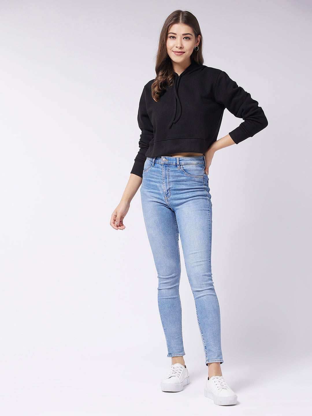 Women's Black Round Neck Full Sleeve Solid Crop Sweatshirt