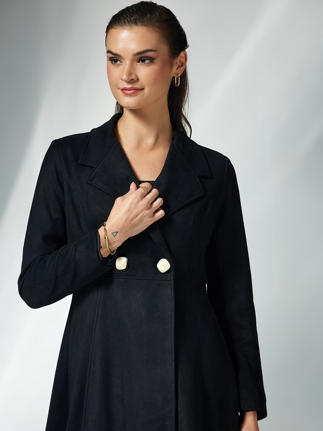 Women's Black Solid V-Neck Full Sleeves Side Pocketed Polyester Double Breasted Longline Jacket