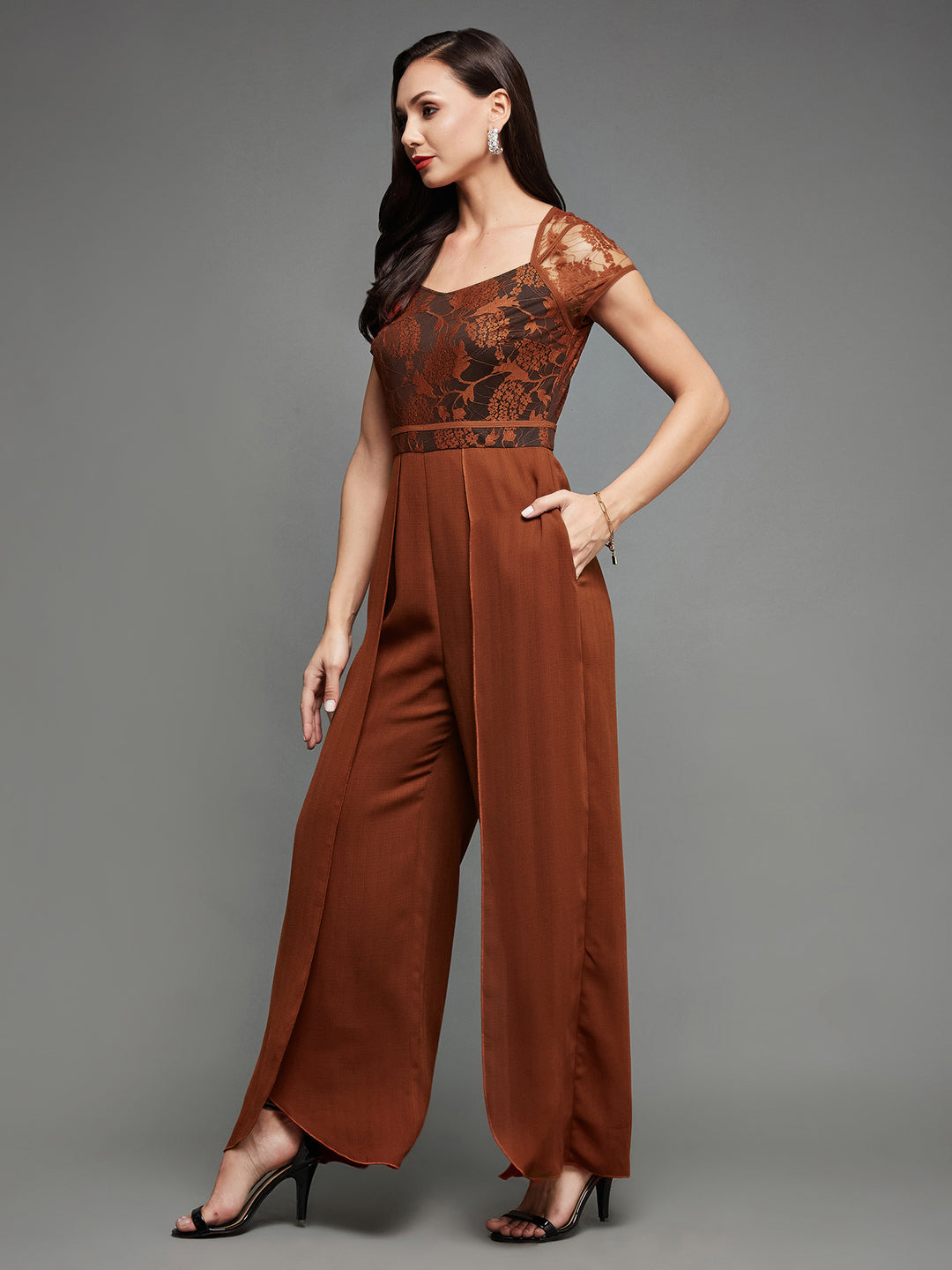 Women's Rust Sweetheart Neck Raglan Sleeve Floral Lace Overlaid Crepe Regular Length Jumpsuit