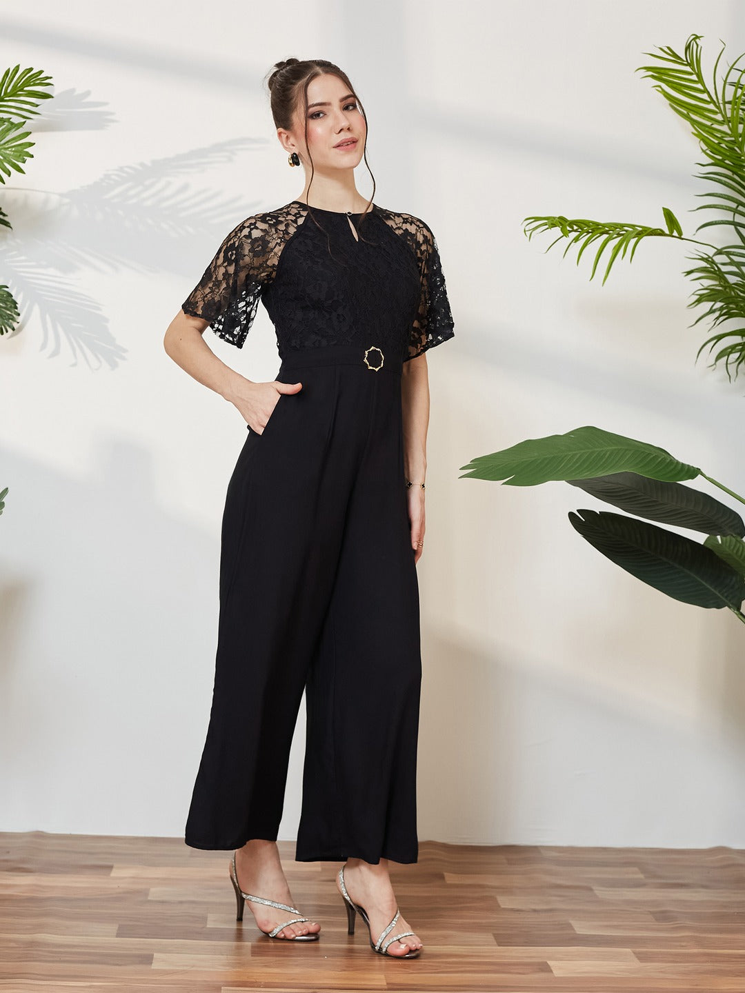 Black Round Neck Flared Sleeve Floral Raglan Regular Jumpsuit for Women