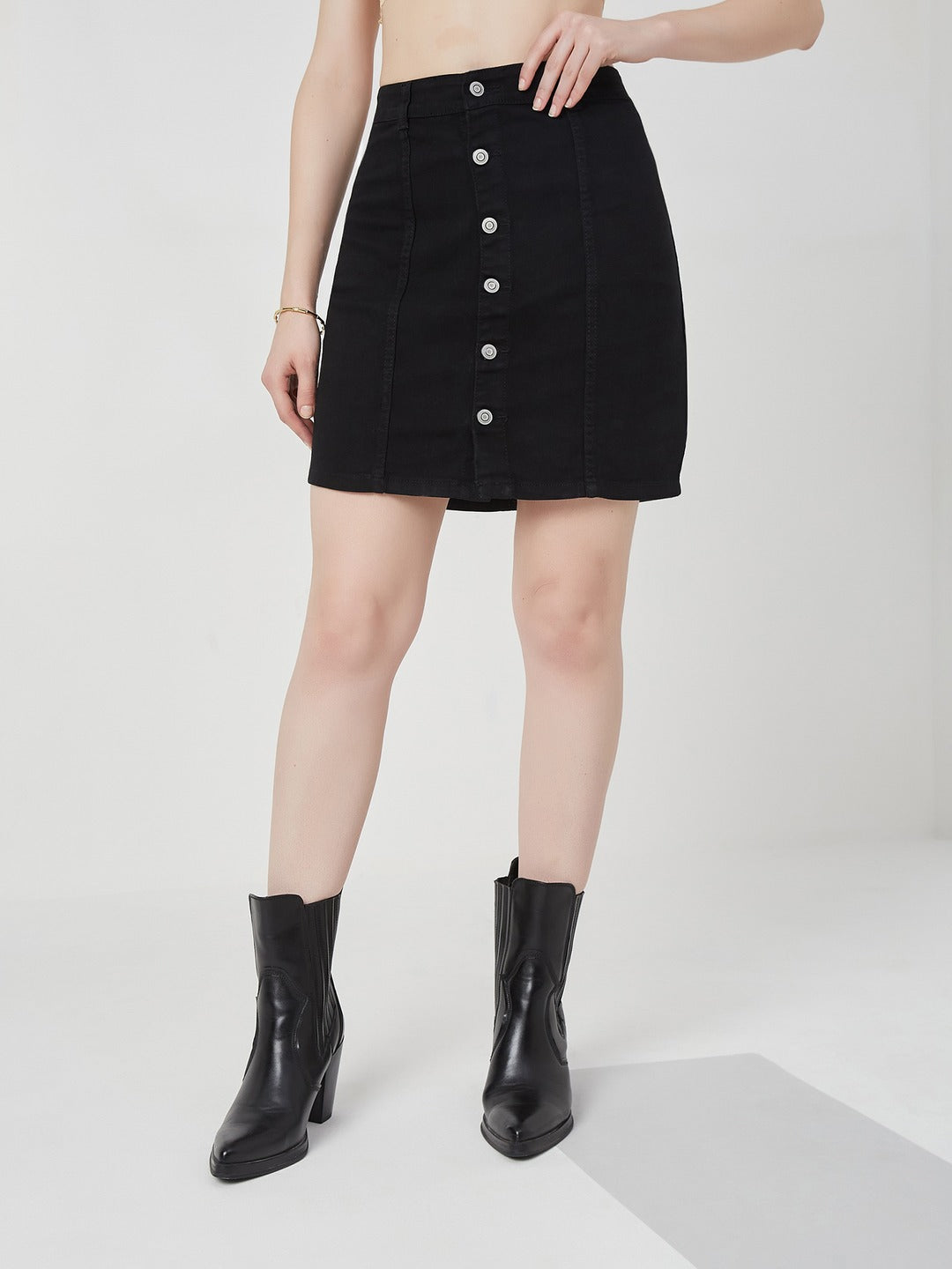 Black Stretchable Solid A-line Mini Denim Skirt for Women
