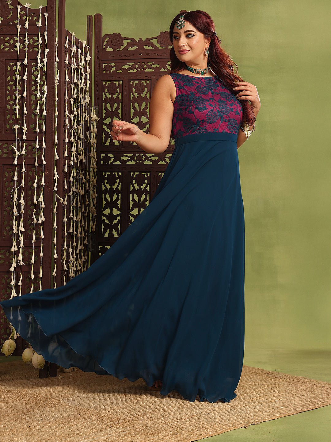 Women's Teal Sleeveless Georgette & Lace Floral Fit & Flare Maxi Dress