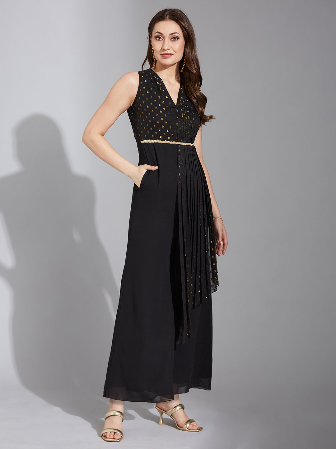 Women's Black Self Design V Neck Sleeveless Polyester Pleated Regular Length Dress