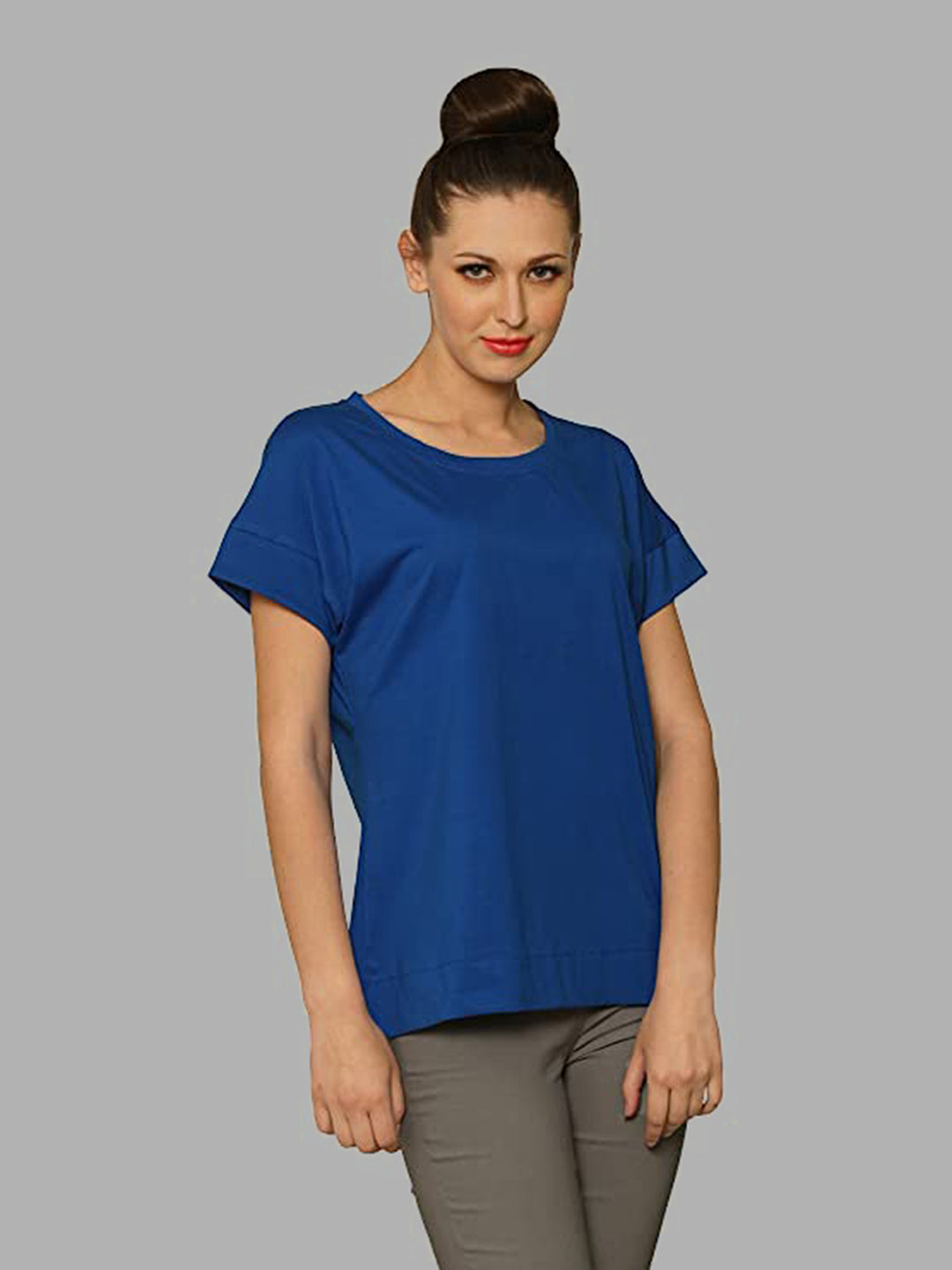 Women's Blue Round Neck Short Sleeves Basic Solid Top